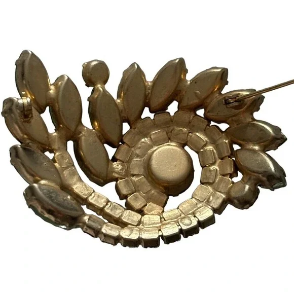 Vintage Multicolored Green Rhinestone Crystal Marquise Brooch Pin Mid Century - Picture 2 of 9